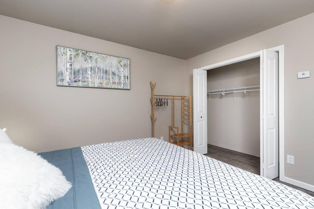 Birch Hill Retreat Great Location2+Garage+Aurora Villa Fairbanks Dış mekan fotoğraf
